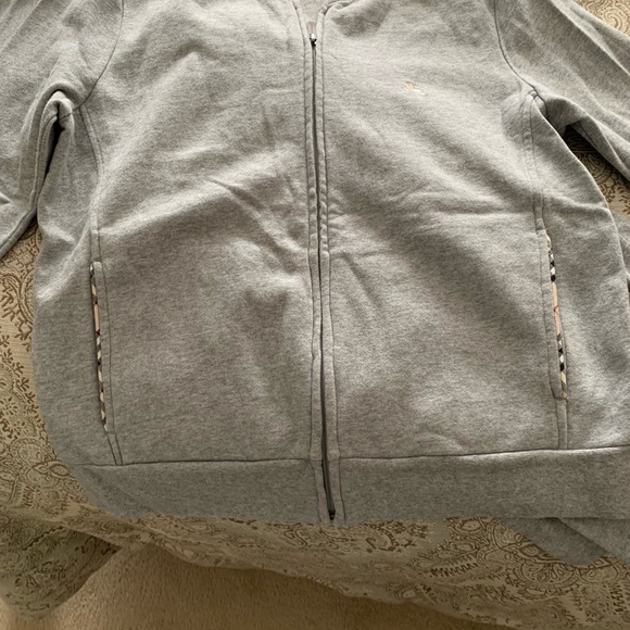 Burberry Jacket/Burberry Capri sweatpants - Picture 3 of 6